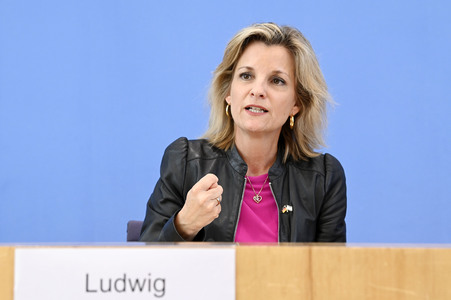 Bundespressekonferenz Israel Survey 2024 in Berlin