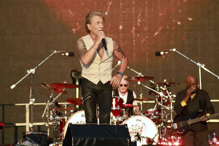Konzert von Peter Maffay mit Band und Gästen in München