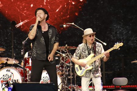 Konzert von Peter Maffay mit Band und Gästen in München