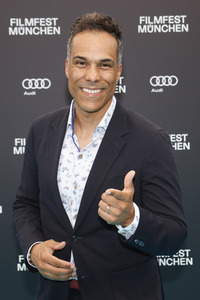 Festivaleröffnung mit Filmpremiere 'Zwei zu eins', Filmfest München 2024