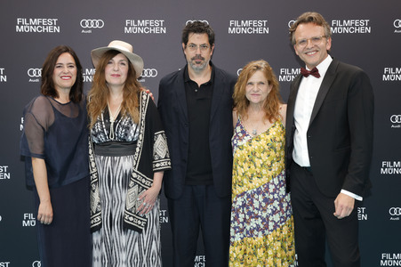 Festivaleröffnung mit Filmpremiere 'Zwei zu eins', Filmfest München 2024