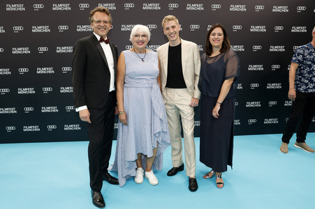 Festivaleröffnung mit Filmpremiere 'Zwei zu eins', Filmfest München 2024