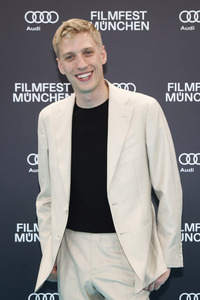 Festivaleröffnung mit Filmpremiere 'Zwei zu eins', Filmfest München 2024