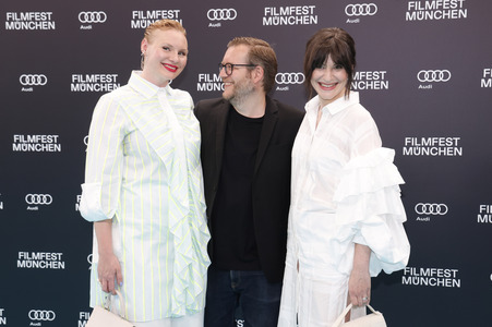 Festivaleröffnung mit Filmpremiere 'Zwei zu eins', Filmfest München 2024