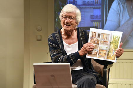 Theaterprobe 'Monsieur Pierre geht online' in München