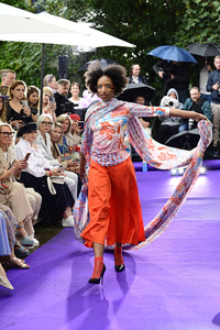 Anja Gockel Fashion Show auf der Berlin Fashion Week S/S 2025 in Berlin