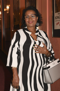 Theaterpremiere 'Monsieur Pierre geht online' in München