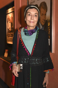 Theaterpremiere 'Monsieur Pierre geht online' in München