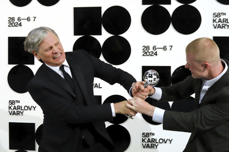 Eröffnung und Tribute Screening 'The Dead Don't Hurt', Karlovy Vary International Film Festival 2024