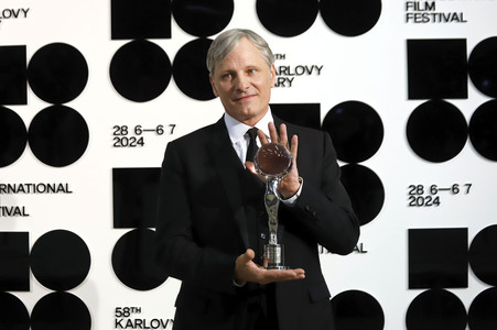 Eröffnung und Tribute Screening 'The Dead Don't Hurt', Karlovy Vary International Film Festival 2024