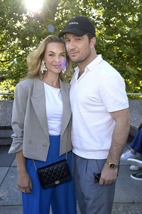 Dawid Tomaszewski Präsentation und Ausstellungseröffnung auf der Berlin Fashion Week S/S 2025 in Berlin