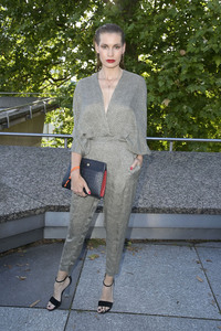 Dawid Tomaszewski Präsentation und Ausstellungseröffnung auf der Berlin Fashion Week S/S 2025 in Berlin