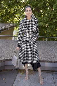 Dawid Tomaszewski Präsentation und Ausstellungseröffnung auf der Berlin Fashion Week S/S 2025 in Berlin