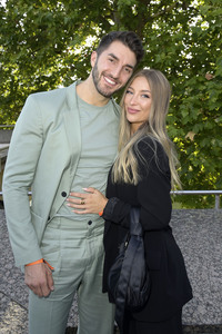 Dawid Tomaszewski Präsentation und Ausstellungseröffnung auf der Berlin Fashion Week S/S 2025 in Berlin
