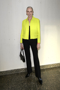 Dawid Tomaszewski Präsentation und Ausstellungseröffnung auf der Berlin Fashion Week S/S 2025 in Berlin