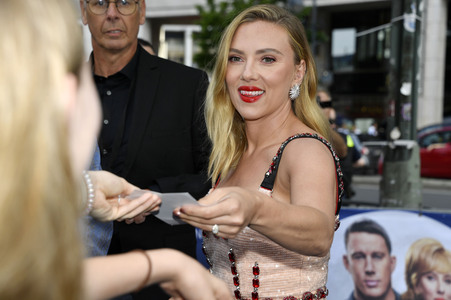 Filmpremiere 'To the Moon' in Berlin