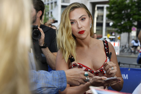 Filmpremiere 'To the Moon' in Berlin