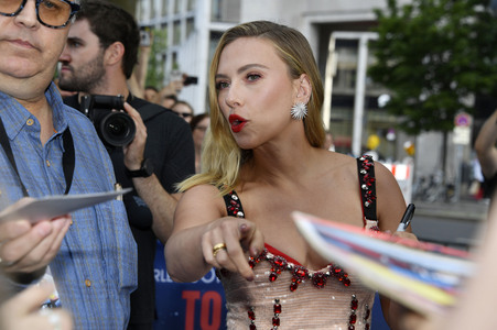 Filmpremiere 'To the Moon' in Berlin