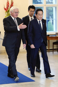 Empfang des Premierministers von Japan im Schloss Bellevue in Berlin