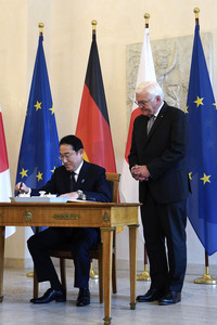 Empfang des Premierministers von Japan im Schloss Bellevue in Berlin