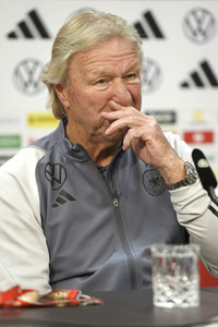 Abschlusspressekonferenz zum EM Qualifikationsspiel Deutschland - Österreich in Hannover