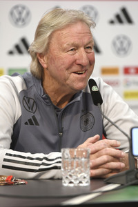 Abschlusspressekonferenz zum EM Qualifikationsspiel Deutschland - Österreich in Hannover