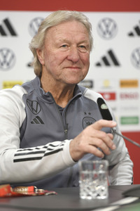 Abschlusspressekonferenz zum EM Qualifikationsspiel Deutschland - Österreich in Hannover