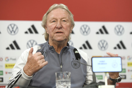 Abschlusspressekonferenz zum EM Qualifikationsspiel Deutschland - Österreich in Hannover