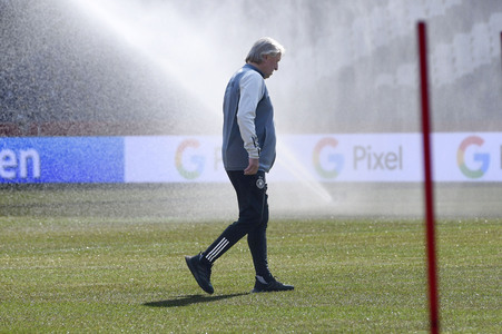 Training  zum Fußball EM-Qualifikationsspiel der Damen in Hannover
