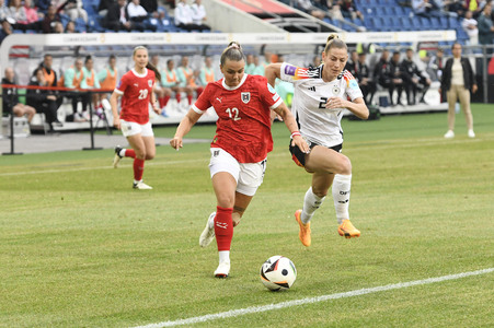 Frauenfußball-Länderspiel Deutschland gegen Österreich in Hannover