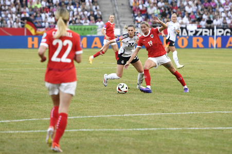 Frauenfußball-Länderspiel Deutschland gegen Österreich in Hannover