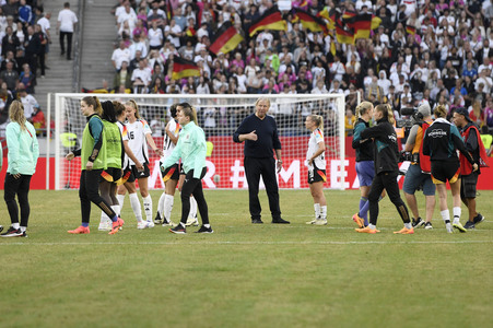 Frauenfußball-Länderspiel Deutschland gegen Österreich in Hannover