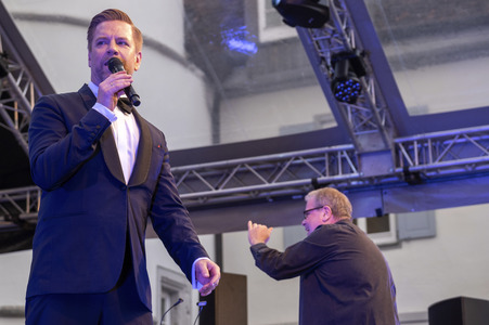 Konzert von Tom Gaebel mit der Lumberjack Swing-Band in Uhingen