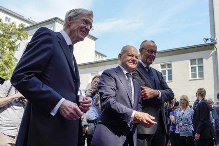 Gedenkveranstaltung zum 80. Jahrestag des Aufstands gegen Nationalsozialistische Gewaltherrschaft in Berlin