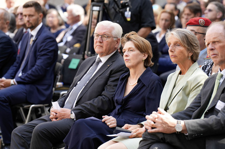 Gedenkveranstaltung zum 80. Jahrestag des Aufstands gegen Nationalsozialistische Gewaltherrschaft in Berlin