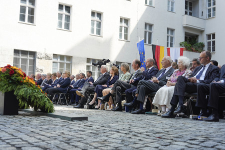 Gedenkveranstaltung zum 80. Jahrestag des Aufstands gegen Nationalsozialistische Gewaltherrschaft in Berlin
