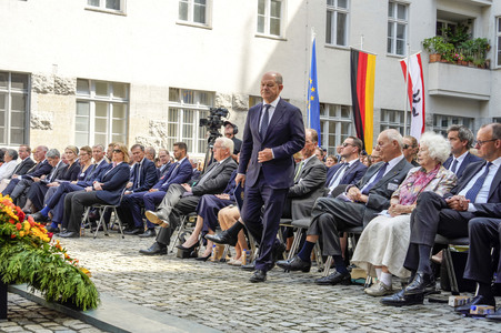 Gedenkveranstaltung zum 80. Jahrestag des Aufstands gegen Nationalsozialistische Gewaltherrschaft in Berlin