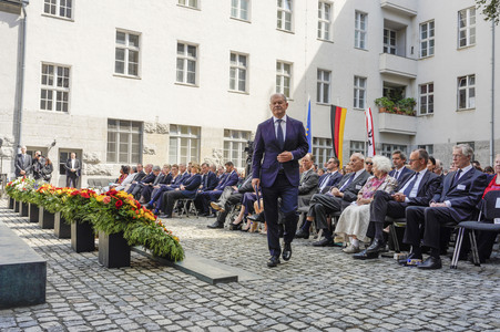 Gedenkveranstaltung zum 80. Jahrestag des Aufstands gegen Nationalsozialistische Gewaltherrschaft in Berlin