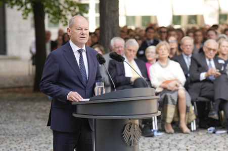 Gedenkveranstaltung zum 80. Jahrestag des Aufstands gegen Nationalsozialistische Gewaltherrschaft in Berlin