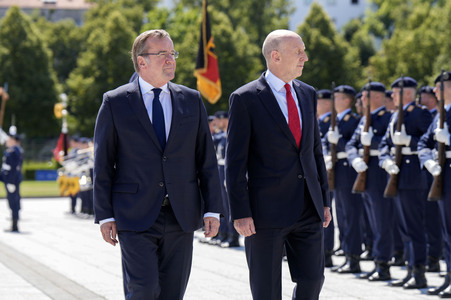 Empfang des Verteidigungsministers des Vereinigten Königreichs in Berlin