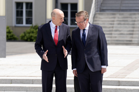 Empfang des Verteidigungsministers des Vereinigten Königreichs in Berlin