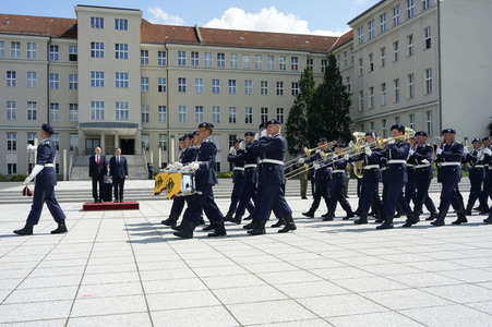 Empfang des Verteidigungsministers des Vereinigten Königreichs in Berlin