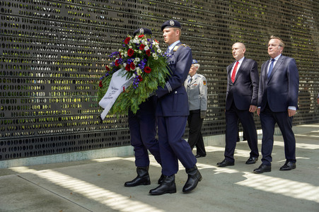 Empfang des Verteidigungsministers des Vereinigten Königreichs in Berlin