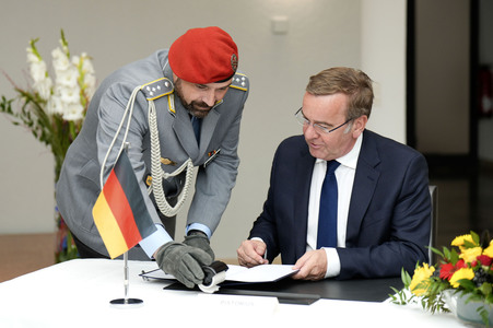 Empfang des Verteidigungsministers des Vereinigten Königreichs in Berlin