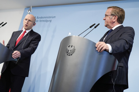 Empfang des Verteidigungsministers des Vereinigten Königreichs in Berlin