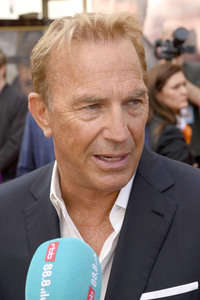 Filmpremiere 'Horizon' in Berlin