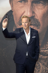 Filmpremiere 'Horizon' in Berlin