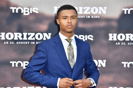 Filmpremiere 'Horizon' in Berlin