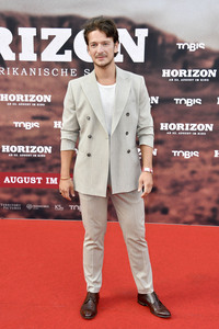 Filmpremiere 'Horizon' in Berlin