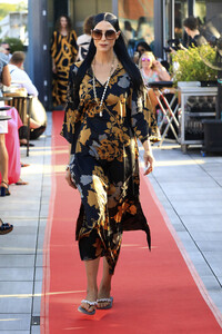 Fashion Show von Viktoria Varga und Célia von Barchewitz in Leipzig